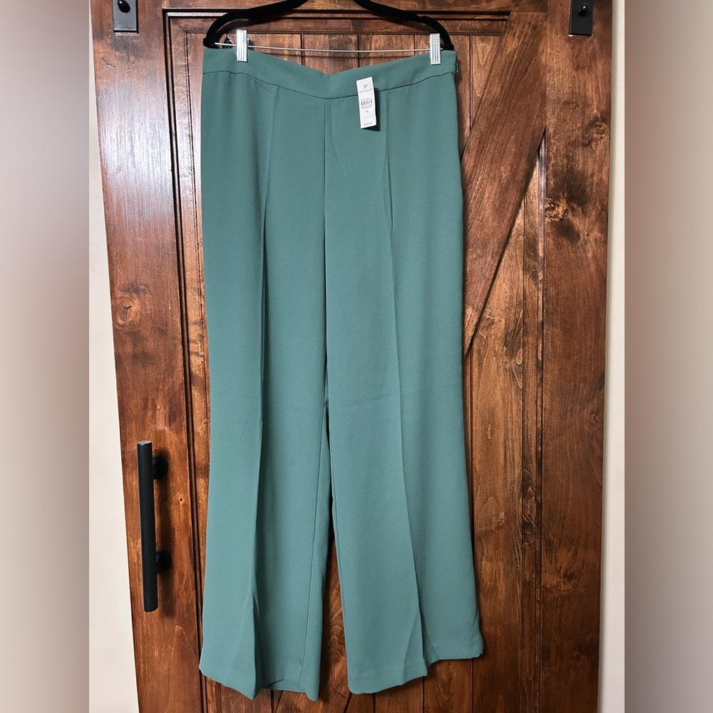 Ann Taylor wide-leg pants. Size 14.